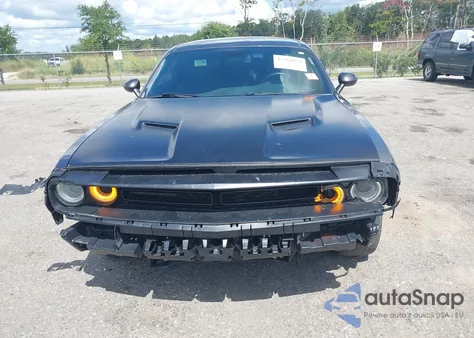 2018 Dodge Challenger Sxt z USA, uszkodzony, nr VIN 2C3CDZAG3JH149828